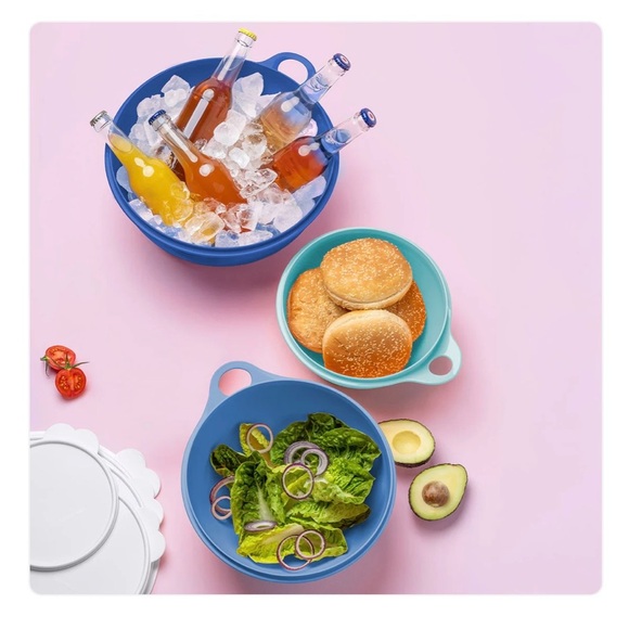 NEW (NIP) Tupperware Set of 3 Blue Thatsa Mixing Bowls with Seals - Picture 3 of 3